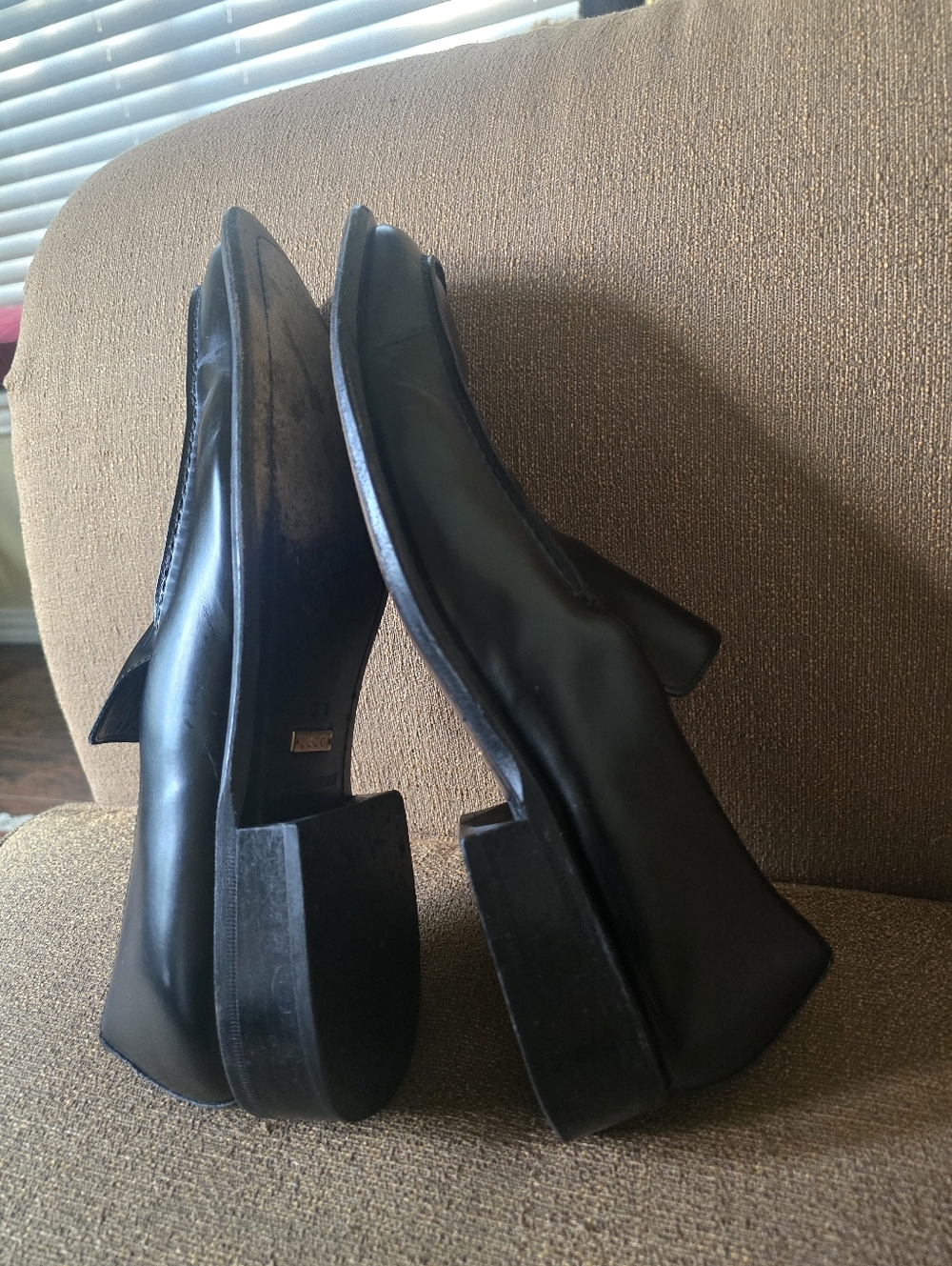 Gucci Black Leather Slip-On Dress Shoes Size 12D - Picture 2 of 9